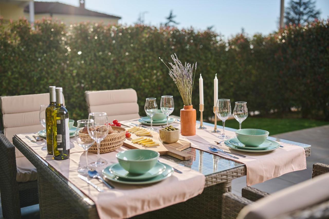 Spada Brand New Apartment With Garden 3 Min From Beach! Πόρετς Εξωτερικό φωτογραφία